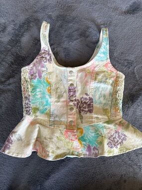 Sleeveless Floral Peplum Tank Top - Pastel